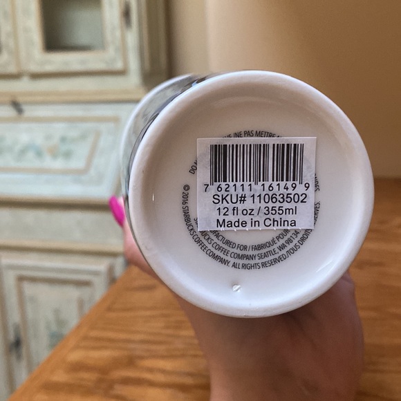 12 Fl oz Starbucks traveler mug - Picture 3 of 4
